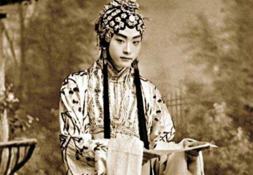 访程砚秋:关于声腔及提高低级梨园业待遇等问题