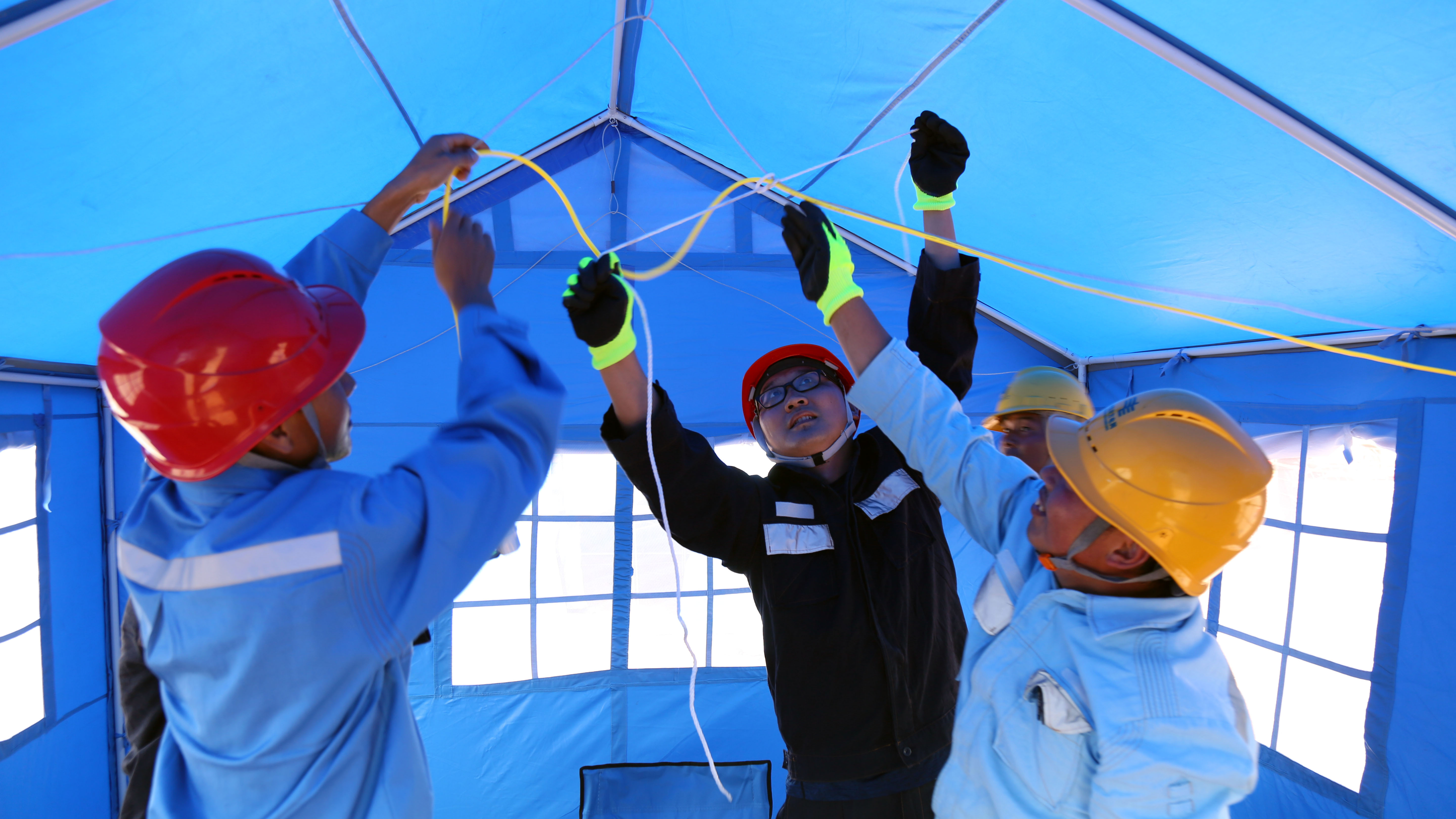 中国南方电网与中国移动联合开展抗震应急演练