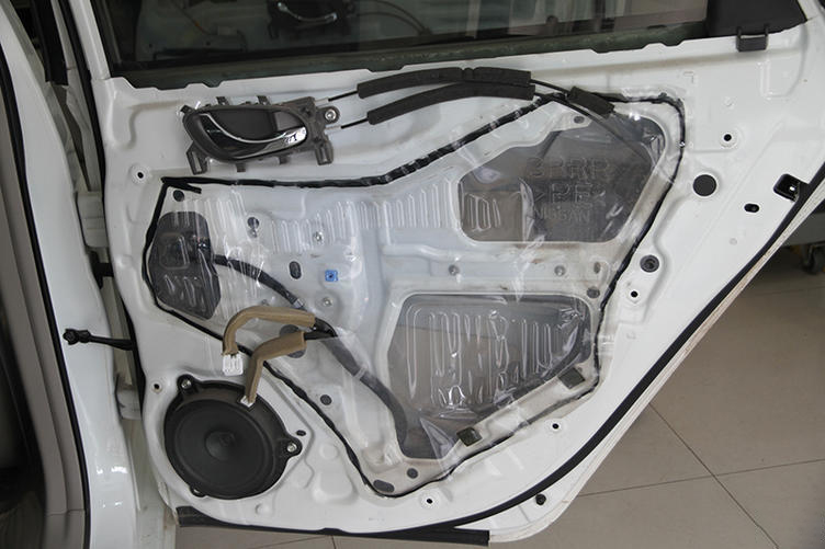 吉安日产轩逸音响改装,房山尼桑轩逸音响改装店