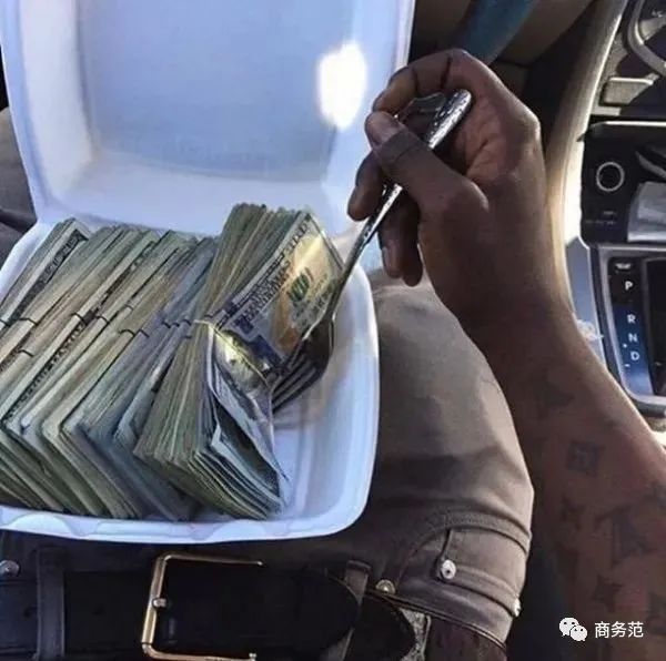 富二代发朋友圈的视频,富二代故意发朋友圈