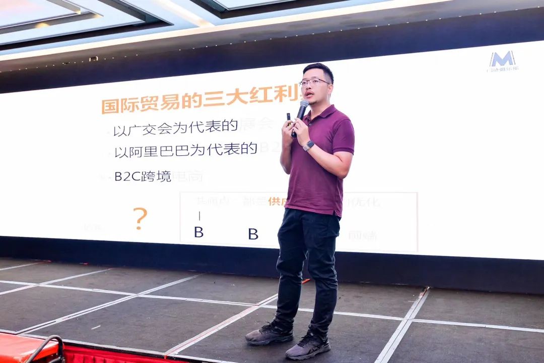 涓圭墰澶栬锤涓撹瑙嗛,涓圭墰澶栬锤涓撹