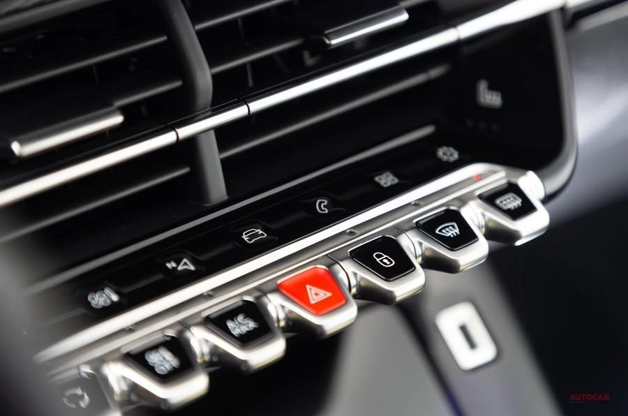 标致2082019款,法系308与208