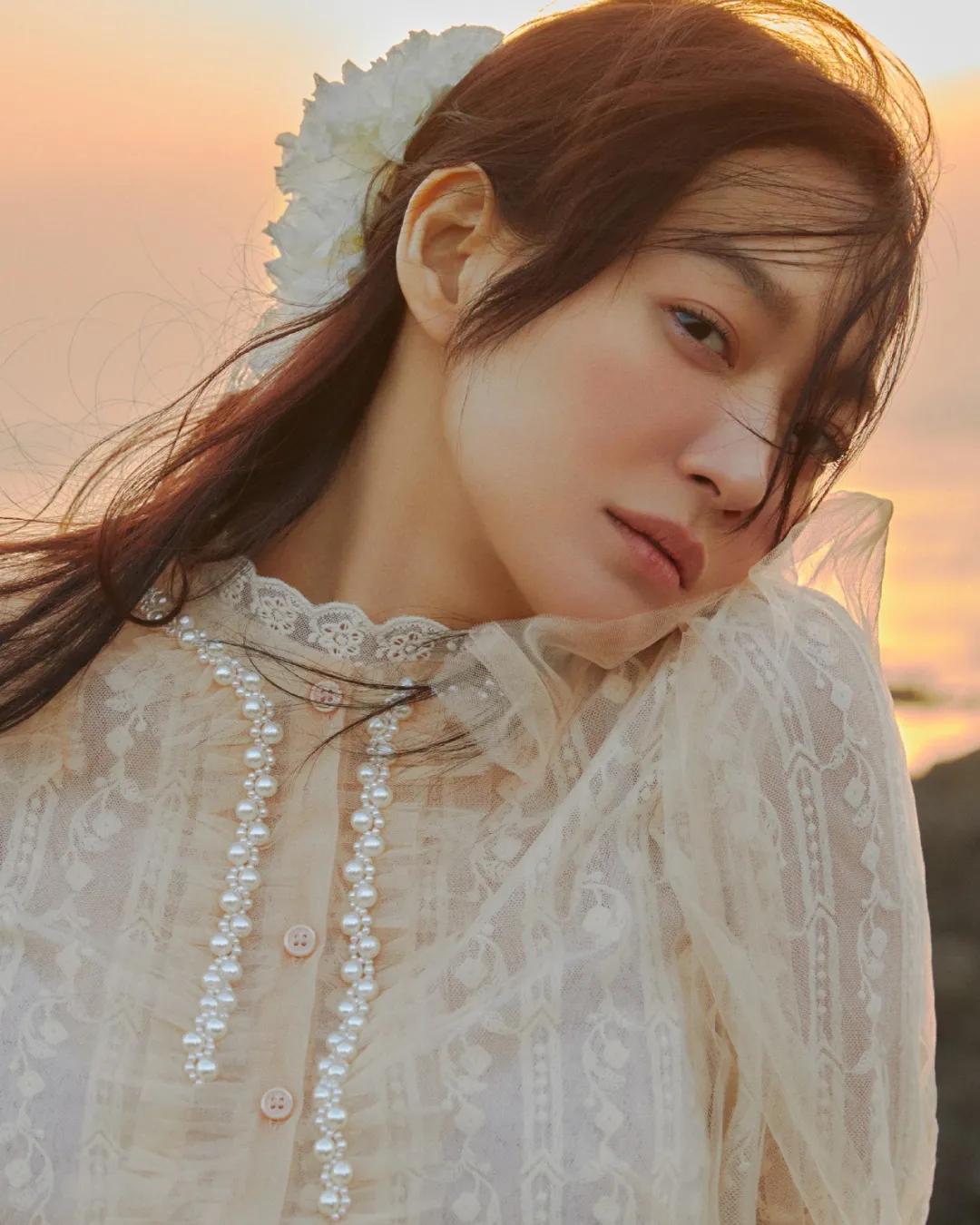 她被称韩国硬照女王，手握时尚圈顶级资源！网友：姐姐我可以