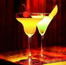 男生点什么鸡尾酒,新手适合喝什么鸡尾酒男生