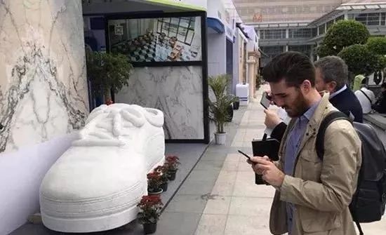 产业｜华南有白玉！贺州天然大理石鞋雕走出广西，走向世界！