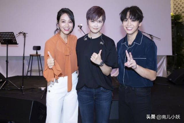 朱丹白色短衫搭配,朱丹秋冬穿衣搭配