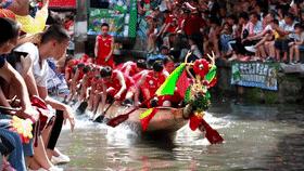 中国佛山龙船漂移,学习强国龙舟快闪