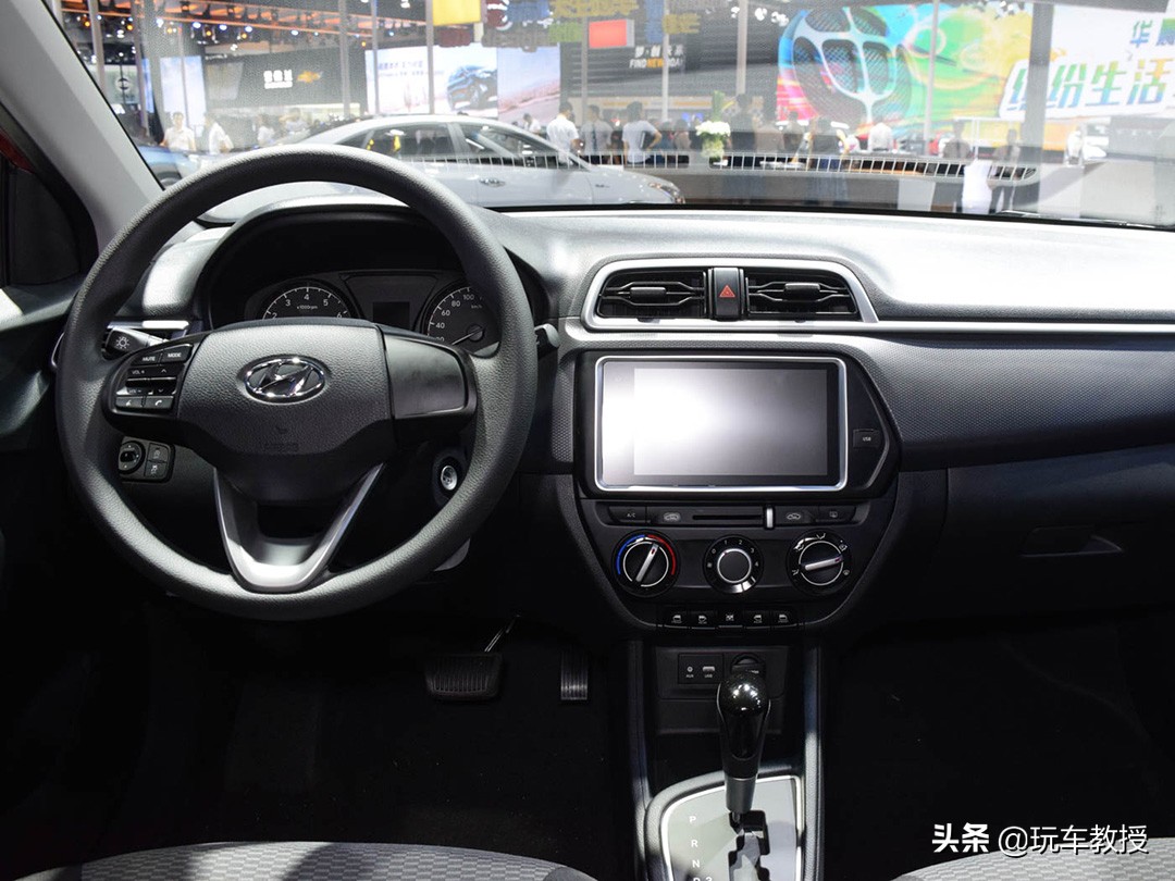 现在车6万左右,现在小轿车多少钱一台