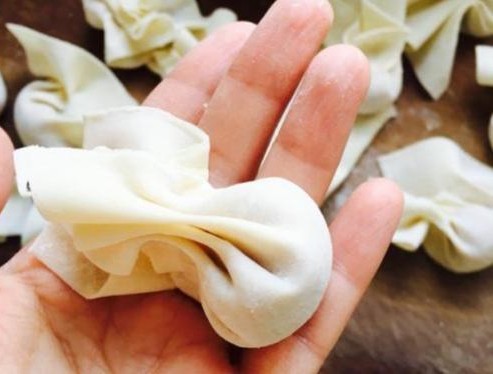 小馄饨怎么不散,包小馄饨的方法简单又好看