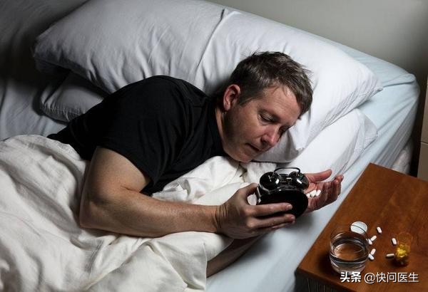 65岁老人整夜睡不着怎么办,83岁老人一夜一夜都睡不着