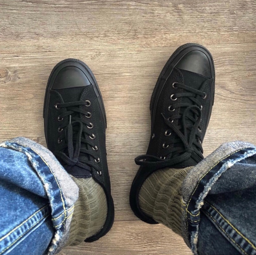 长腿袜怎么穿才更漂亮呢,今年流行的连脚袜穿搭