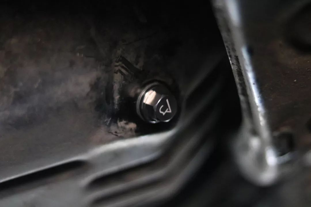 怪兽修车翻新,怪兽修车老车翻新