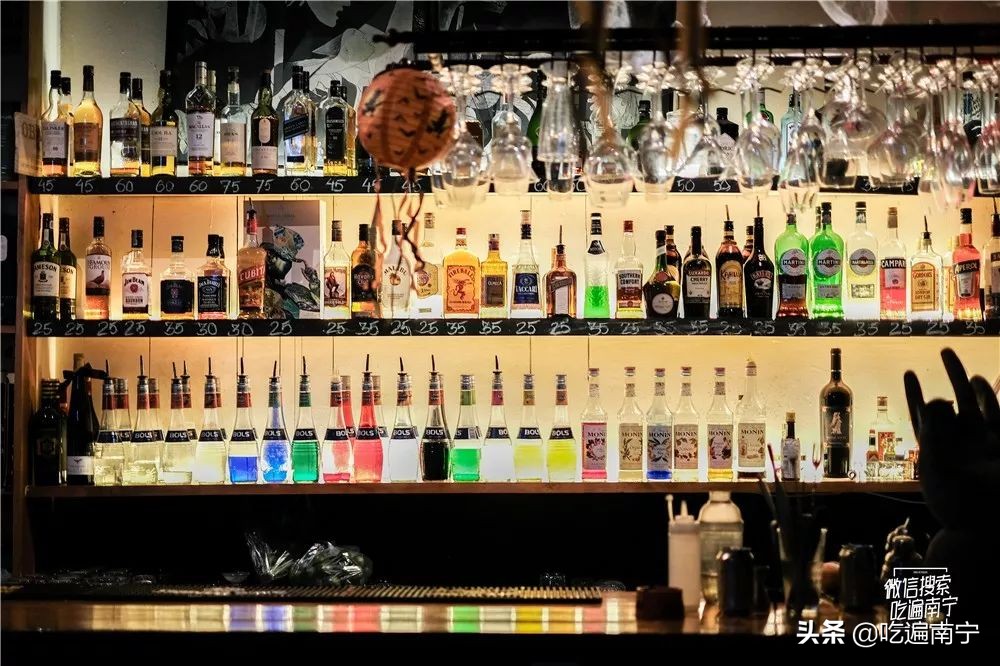 在南宁一家很出名的酒吧,南宁外国人开的酒吧