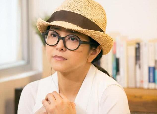 叶蕴仪年轻惊世容颜,叶蕴仪离婚后生活