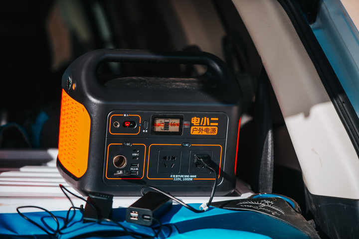 户外储能电源电小二,户外露营电池大功率户外电源