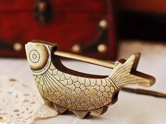 从前的锁好看钥匙也精美,从前的锁好看钥匙也精美什么意思