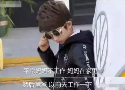 三岁男孩遭亲妈狠踢,3岁孩子被妈妈狠踢现场