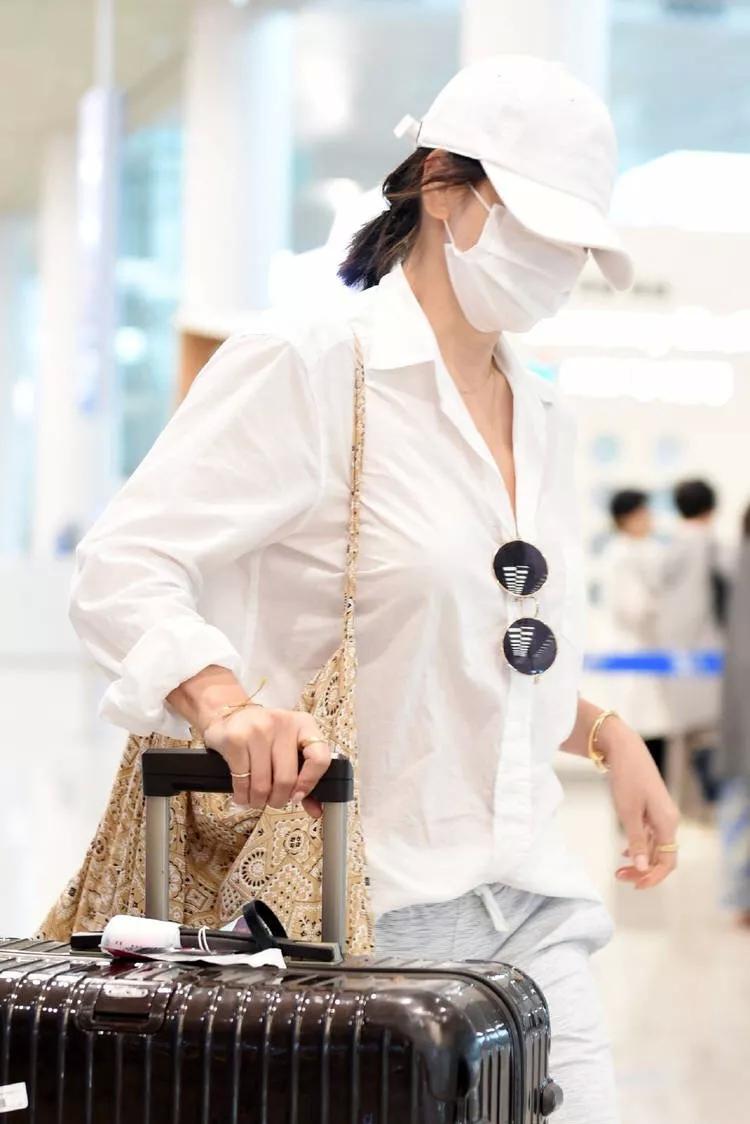 20个月童话婚姻就破裂？宋慧乔和宋仲基撒过的糖都成了玻璃渣