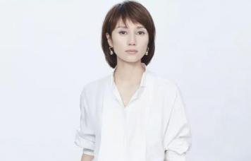 走红毯保守、不参加综艺，格格不入的袁泉，为何还这么受欢迎？