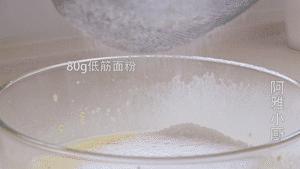 早餐蛋糕如何做才松软好吃,如何用电饭煲制作松软香甜蛋糕