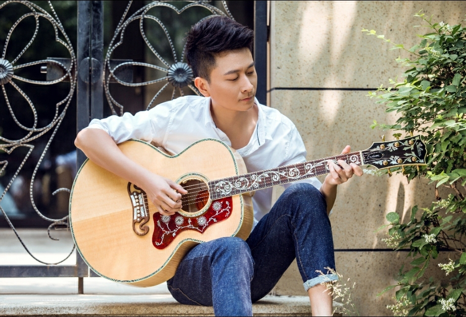 抖音神曲《你笑起来真好看》，背后不为人知的催泪故事