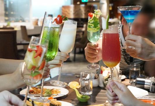 佛山华美达酒店豪华海鲜自助晚餐,佛山顺德华美达酒店自助餐团购