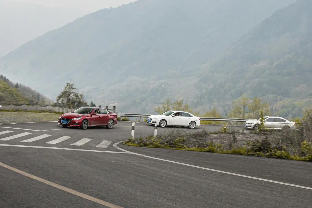 天籁2.0发动机和凯美瑞2.0哪个好,德系2.0T发动机