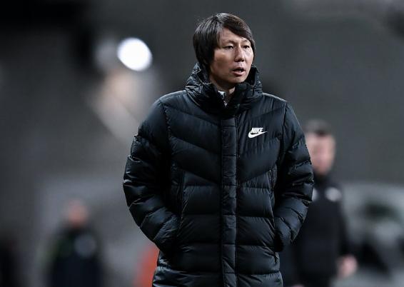 李铁超越里皮的眼光,李铁离武汉卓尔多远