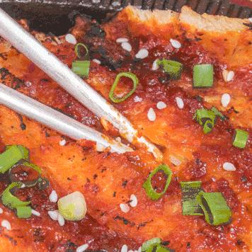 牛奶和别的饮料是不能一起喝的,牛奶和鸡蛋不能一起吃吗