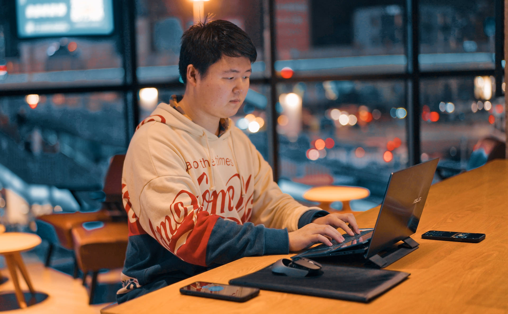 华硕灵耀x双屏笔记本到底怎么用,华硕灵耀x双屏笔记本评测