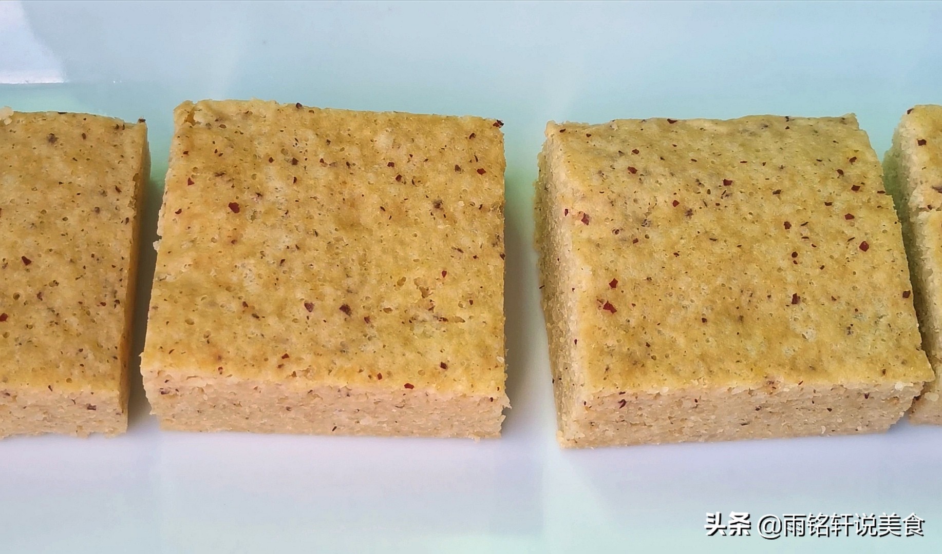 整粒小米做小米糕,小米做米糕的制作过程