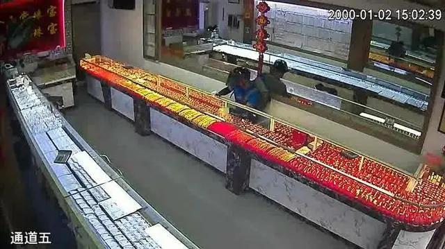 全城搜捕神秘杀手全集,全城警方抓捕人贩子