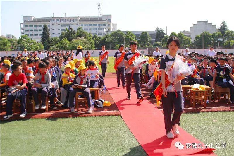 安徽省青华公学体考,安徽青华公学2015届