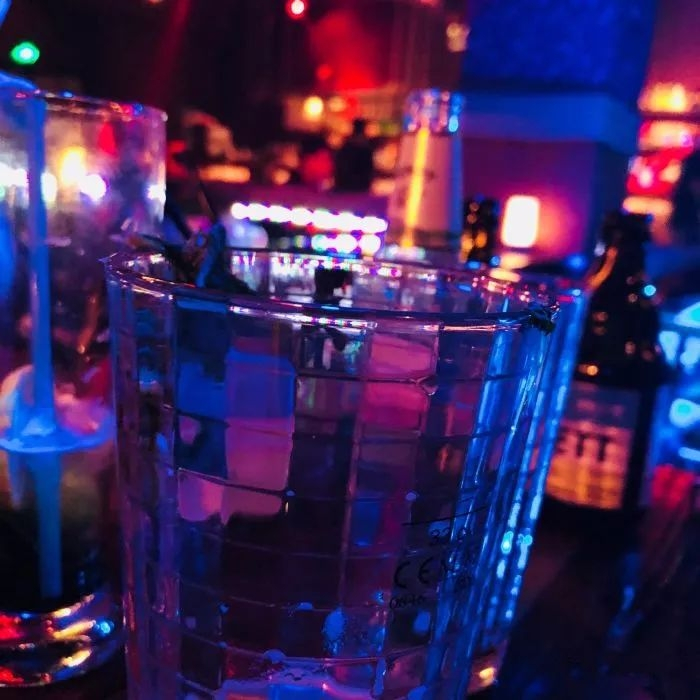 谁说济南没有夜生活细数济南这些高颜值酒吧！这就是我认识的济南