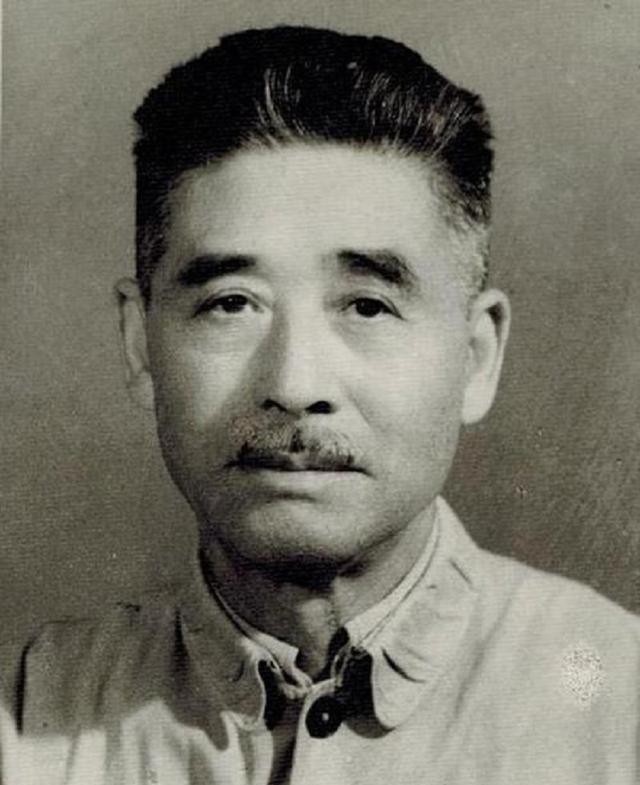 邓稼先受到核辐射后的医治,杨振宁问邓稼先原子弹