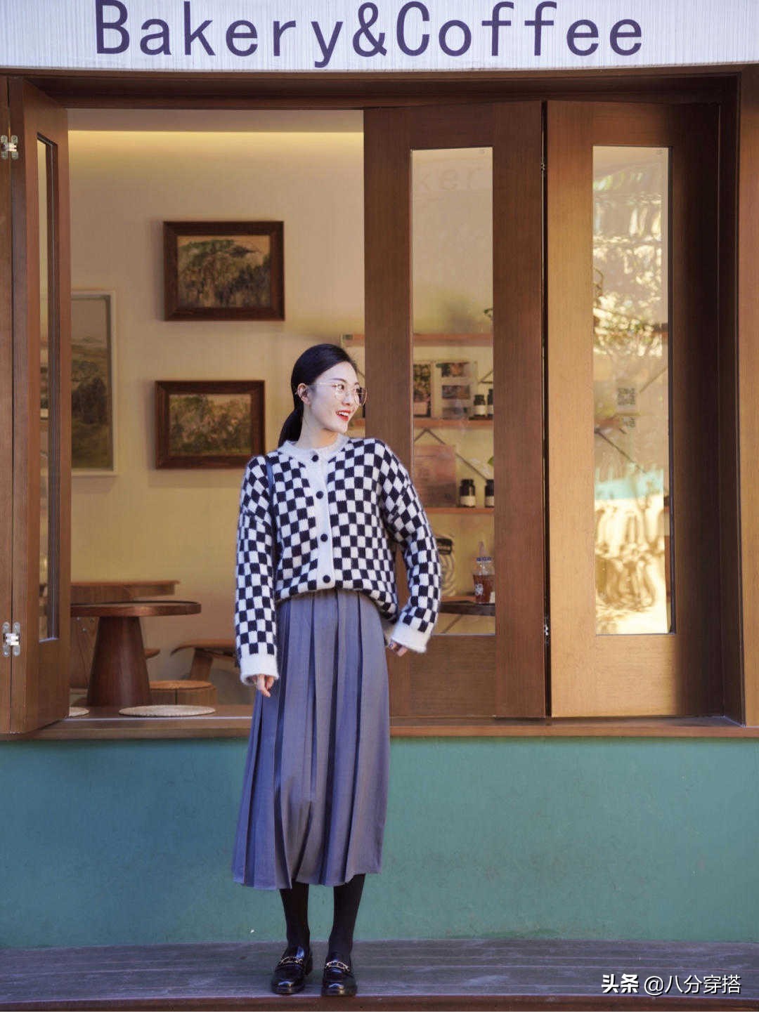 显白气质又柔软渐变慵懒风毛衣,女人穿长款毛衣怎么搭配好看