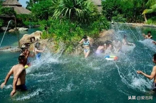 云南十大最美温泉，不但美食众多，美女也如云，带你泡遍全云南！