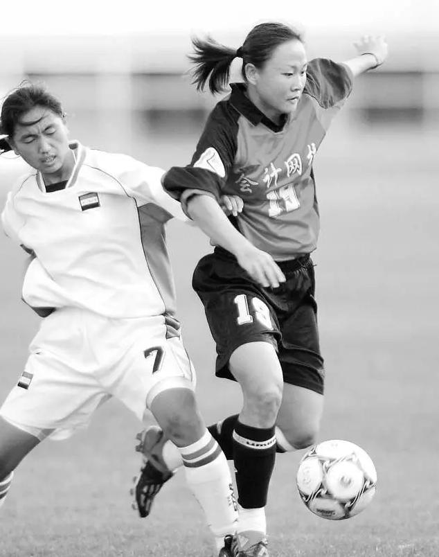 中国女足7号进球回放,中国女足进球脱球衣庆祝的视频