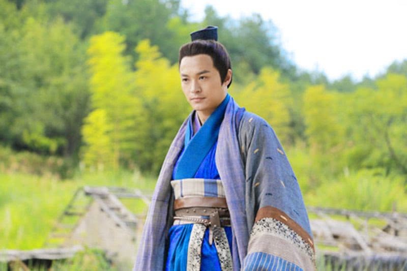 杨过打蒙古高手,杨过用玄铁剑战蒙古高手