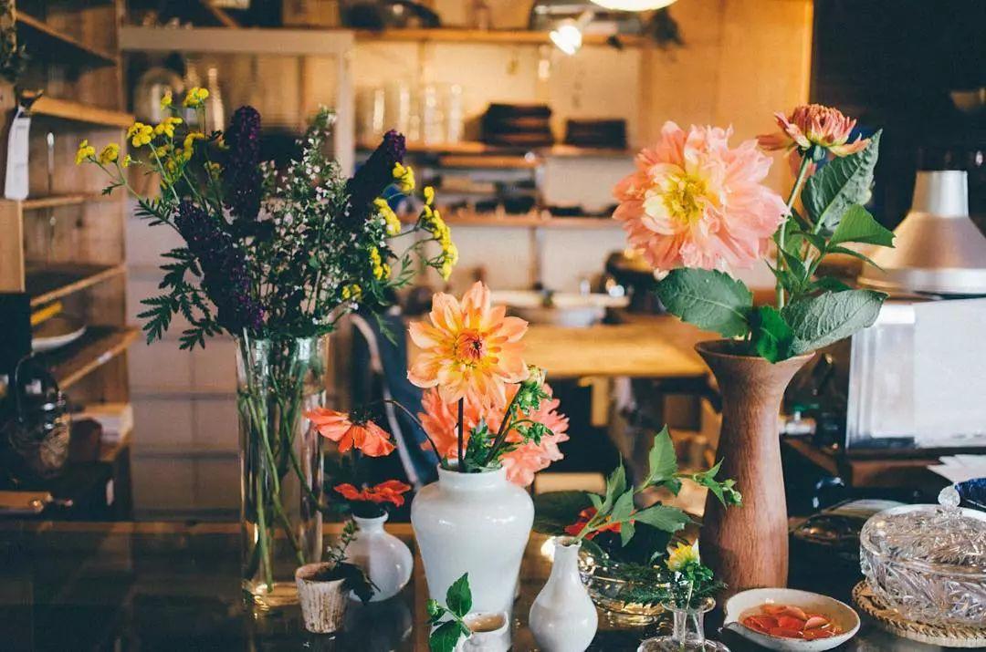 这间面包店，开在无人问津的乡下，而且每周只营业三天｜美好生活