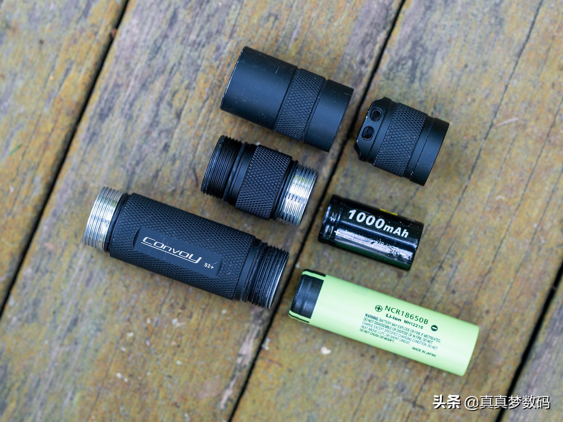 2021强光手电选购经验篇一:盘点我的高性价比强光手电筒