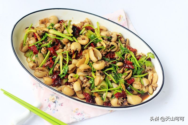 鲜到爆的墨鱼仔还能拉丝,墨鱼仔怎么做才不缩水又嫩