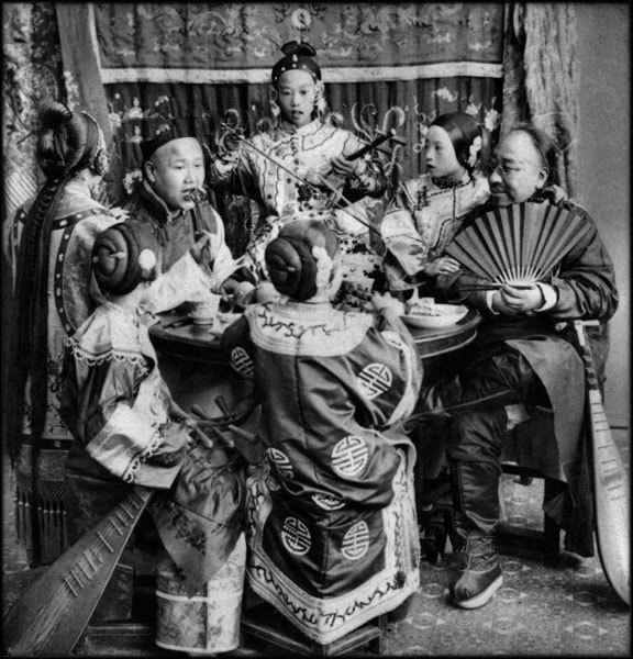 新中国成立之初:封闭*院妓**,改造*女妓**实况