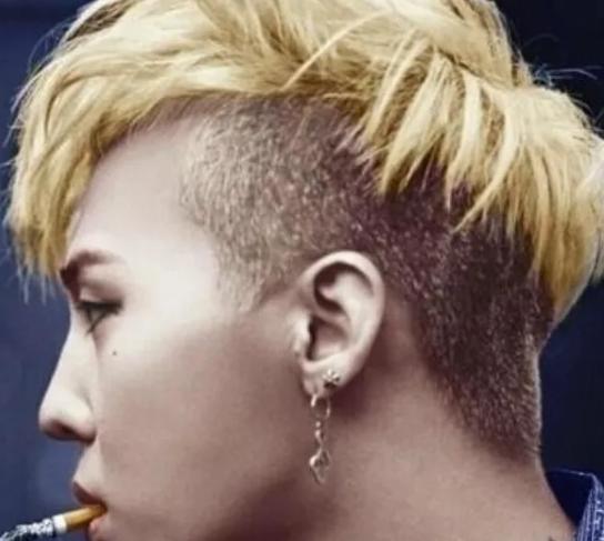 权志龙的香烟多少钱一包,黄渤权志龙抽什么香烟