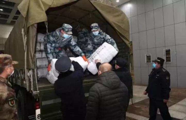 武汉方舱医院为何叫火神山雷神山,184小时抢建上海最大方舱医院