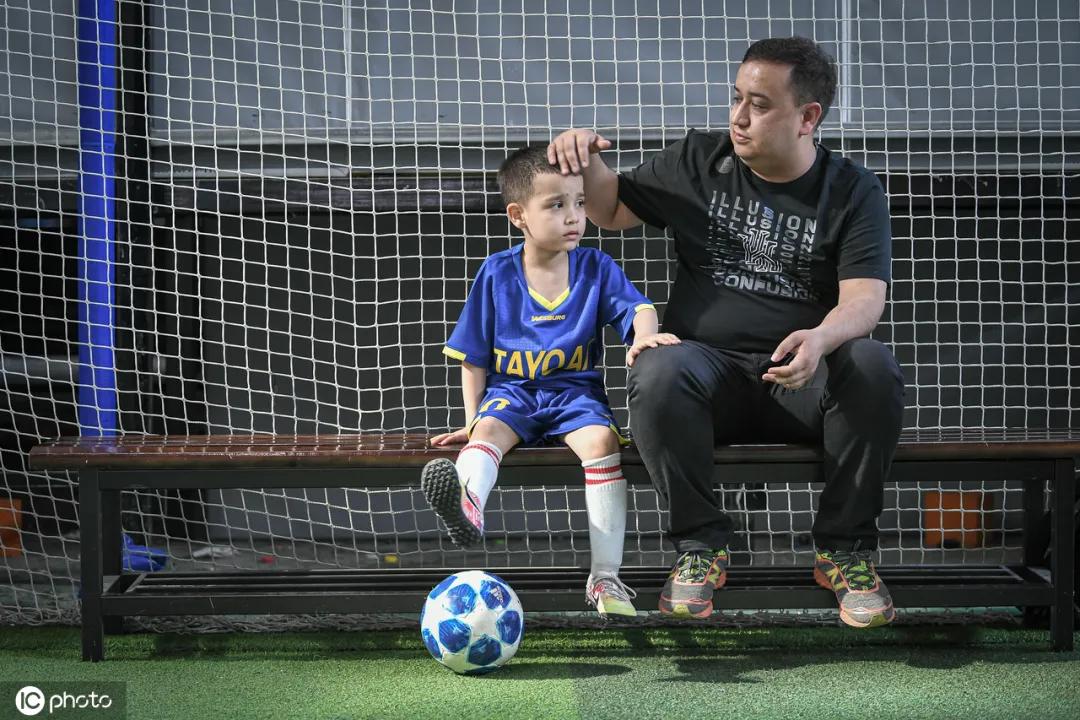 他不是神童纪录片,他不是神童