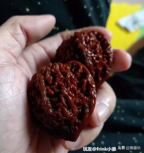 核桃盘时间长了为什么会变红玉化,盘的核桃发霉了怎么办