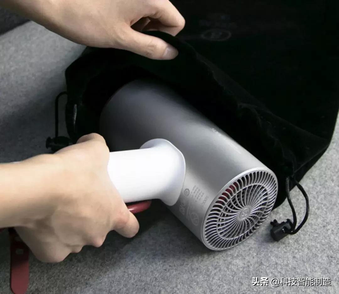 吹风机界“华为”，日本顶级发型师推荐的电吹风，能吹发还能护发