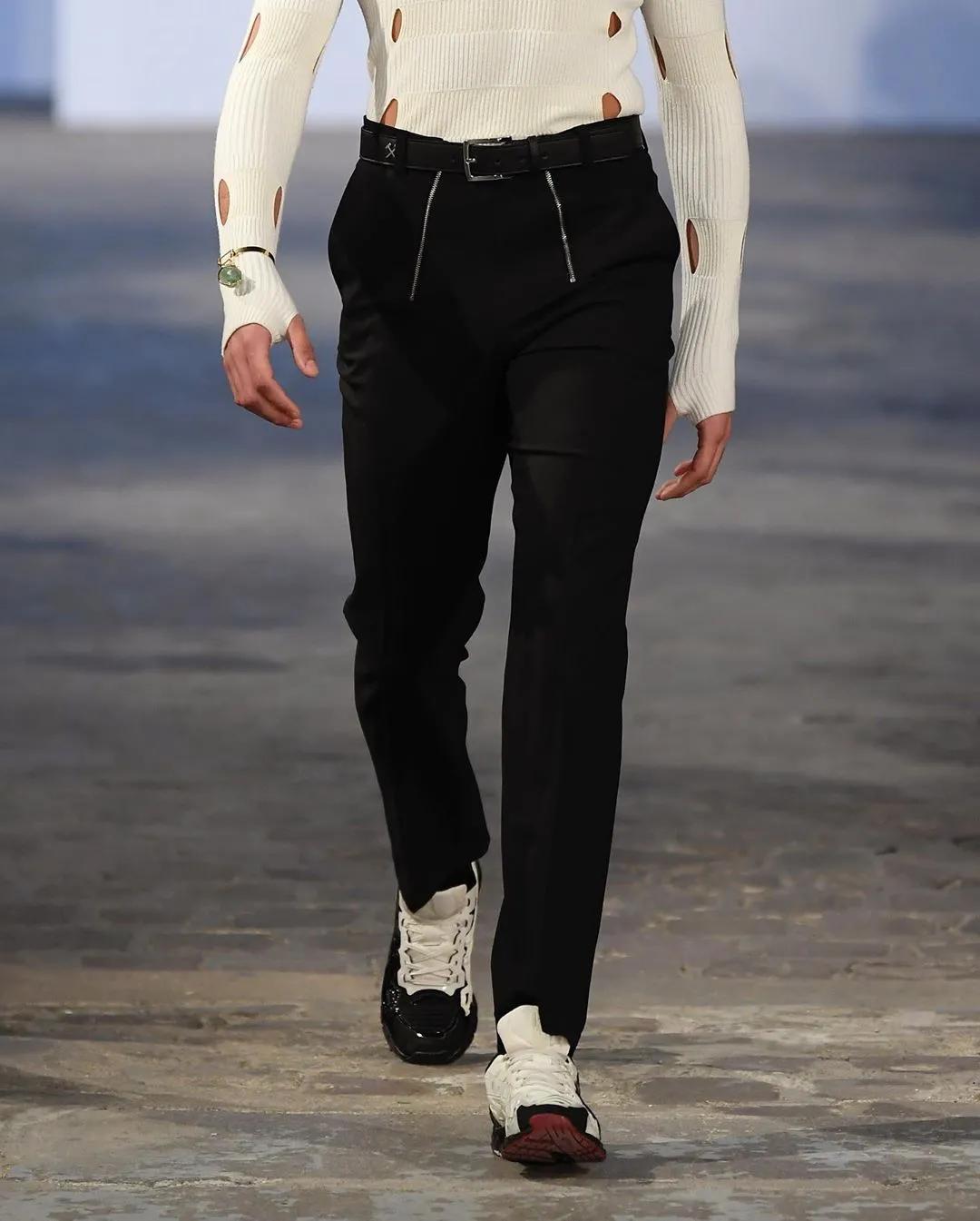 每周联名X讯|当我穿上这双灰鸽子，有人说我的耐克标有点假