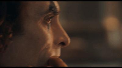 它因为尺度太大，被美国人*制抵**上映，“小丑”终将成为经典